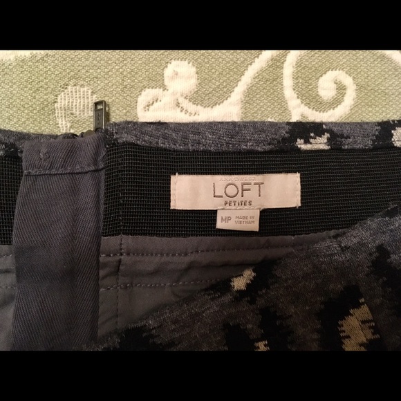 LOFT Cheetah Pencil Skirt - Picture 4 of 4